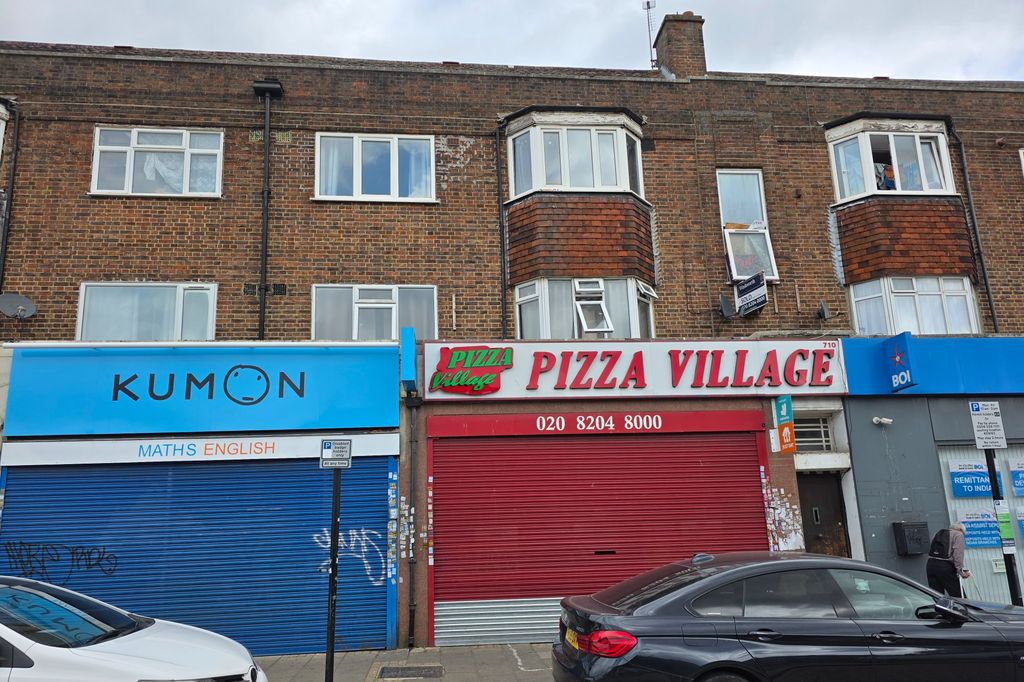 Property photo 2 of 4 712D Kenton Road, Kenton, Harrow, Ha3 9Qx