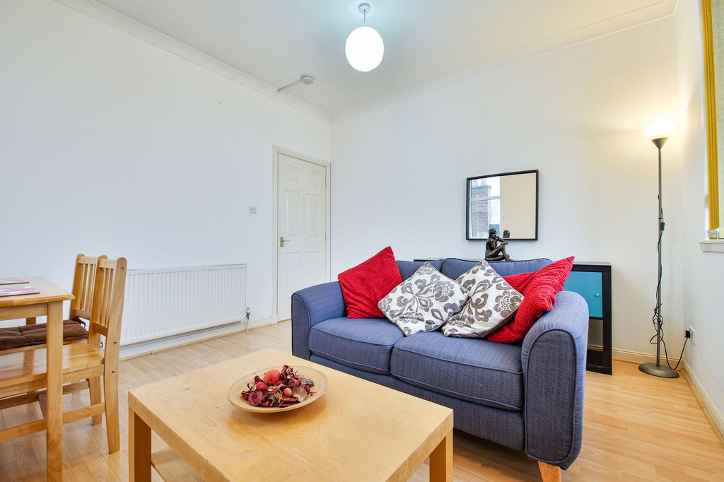 Property photo 3 of 20