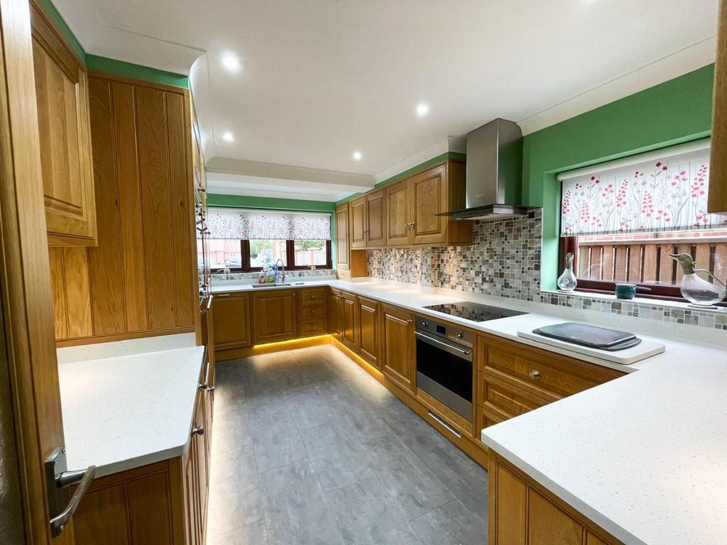 Property photo 2 of 13 Ff99B402-3A62-4F57-Ac58-4Bc14Acfcef0.Jpg