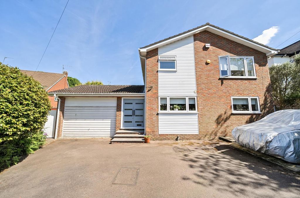 Property photo 1 of 17 1293811-1-6824A5E7B8Ba5-Arw.Jpg