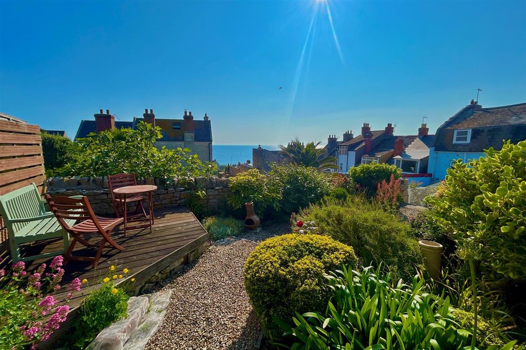 Property photo 2 of 19 G4.Jpg