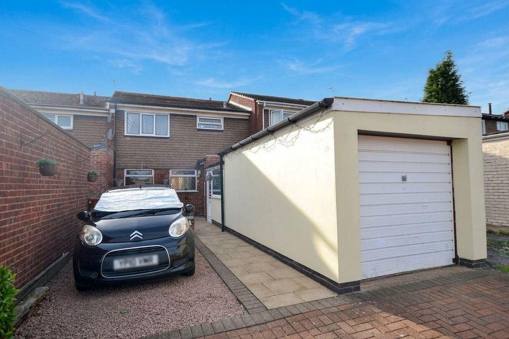 Property photo 1 of 21