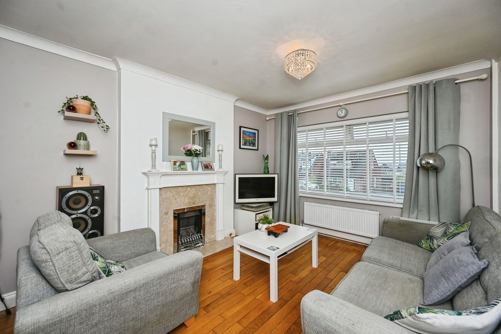 Property photo 2 of 24 Pbox-Img.Jpg