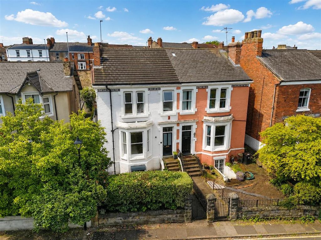 Property photo 1 of 66 Externally