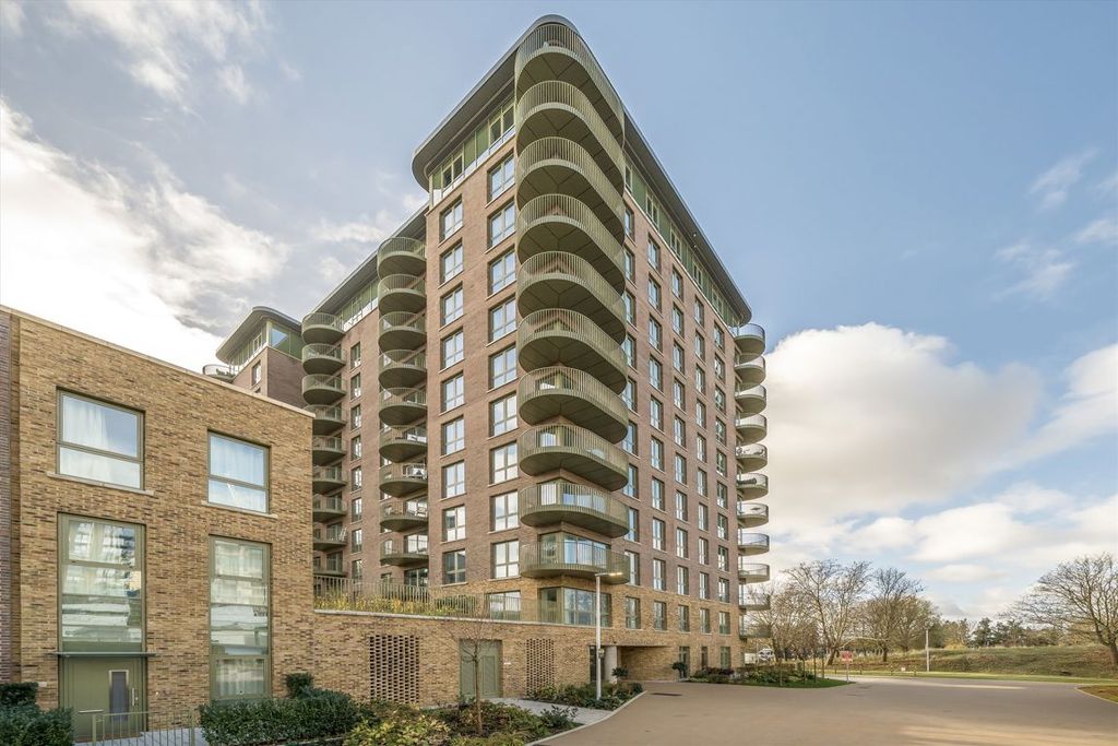 Property photo 1 of 11