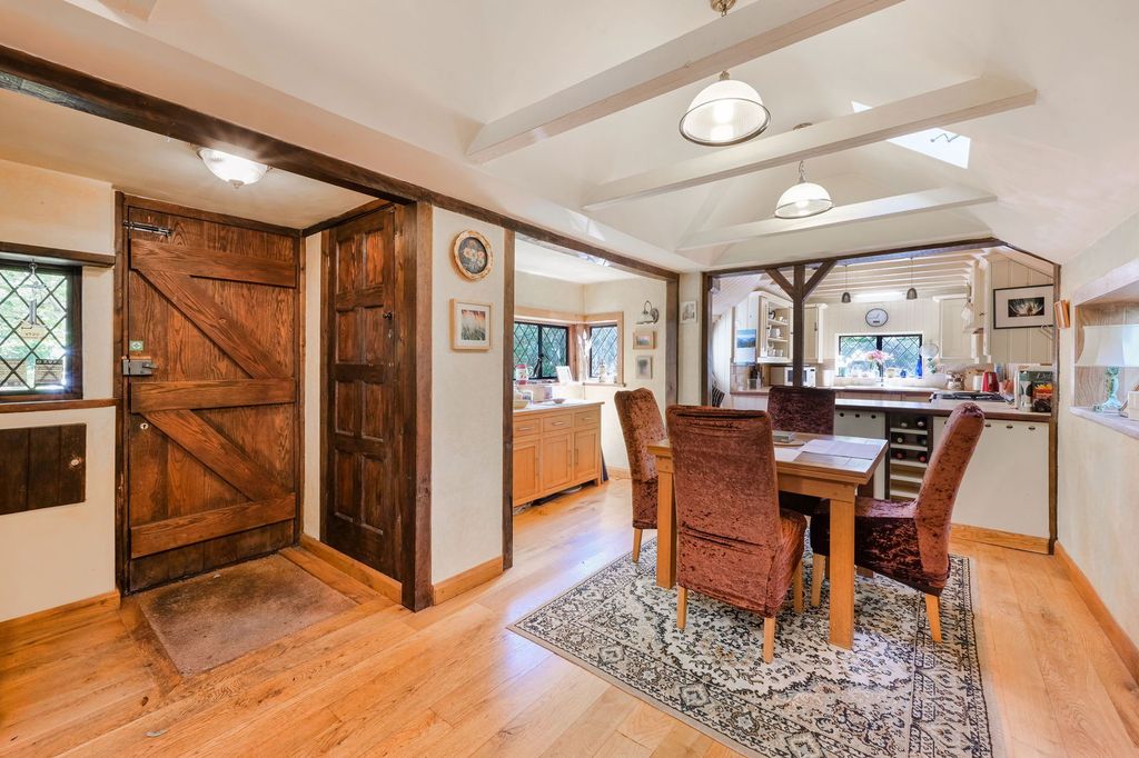 Property photo 3 of 16