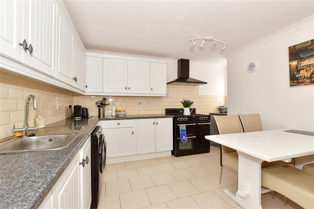 Property photo 3 of 12 Kitchen/ Diner
