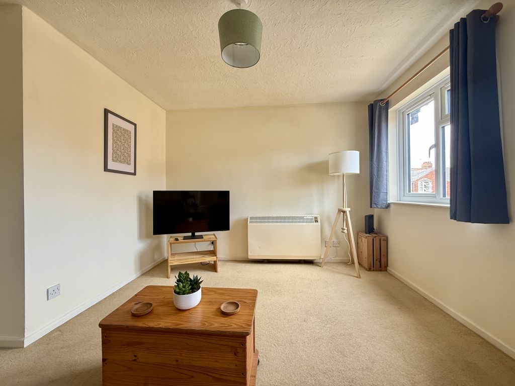 Property photo 2 of 11 Photo 9