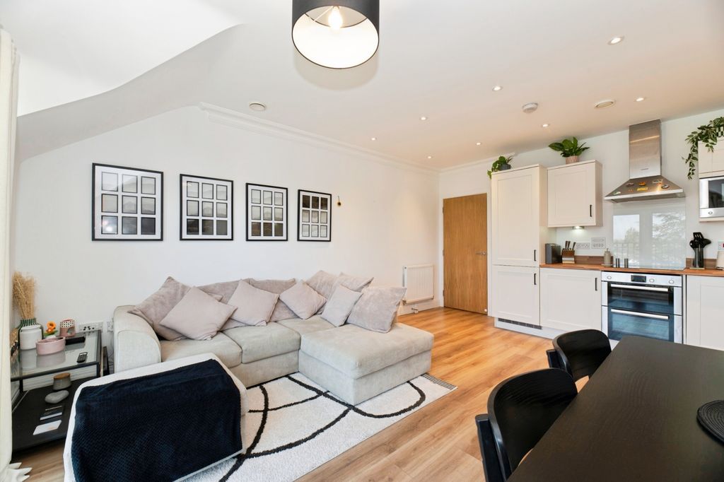 Property photo 3 of 21 Dsc_0011