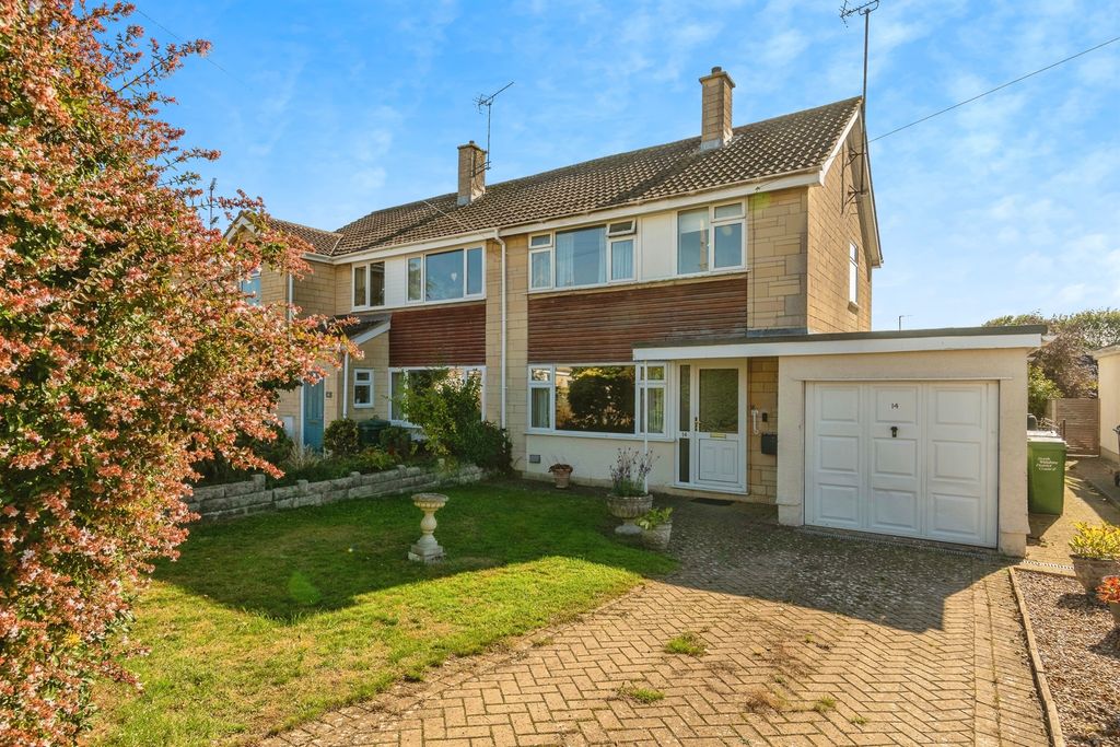 Property photo 1 of 20