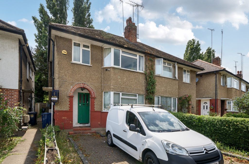 Property photo 1 of 12