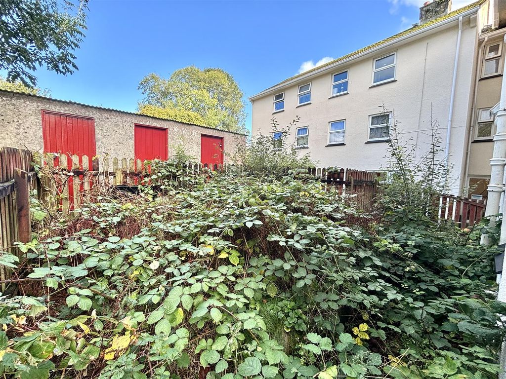 Property photo 2 of 13 Img_1618.Jpg