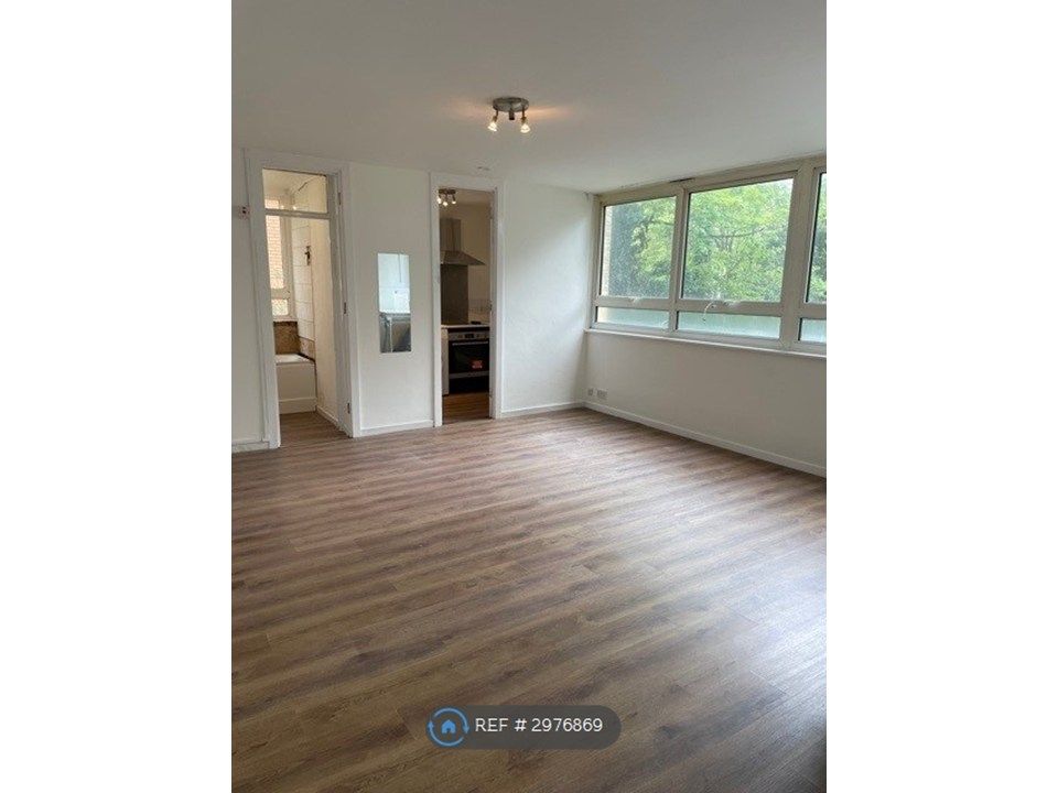 Property photo 1 of 3