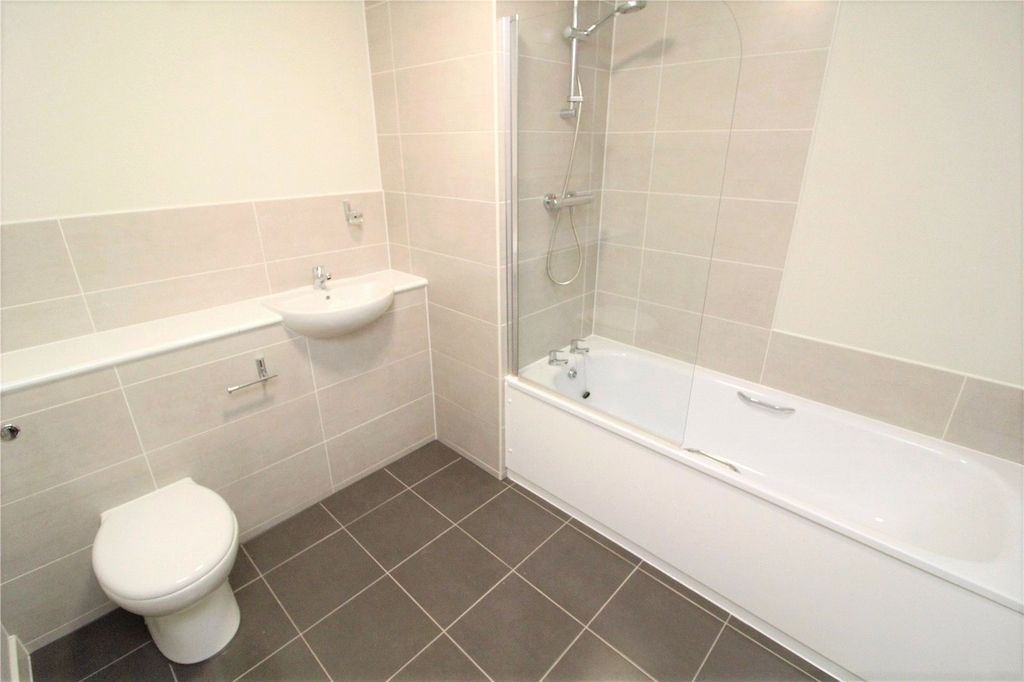 Property photo 2 of 6 Picture No. 11