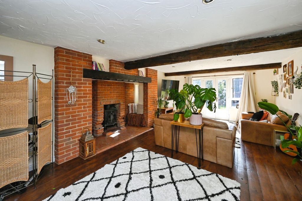 Property photo 3 of 21
