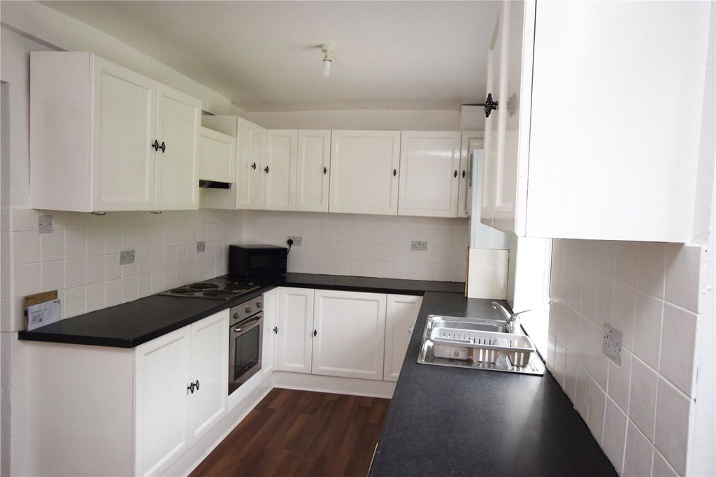 Property photo 2 of 13 Kitchen