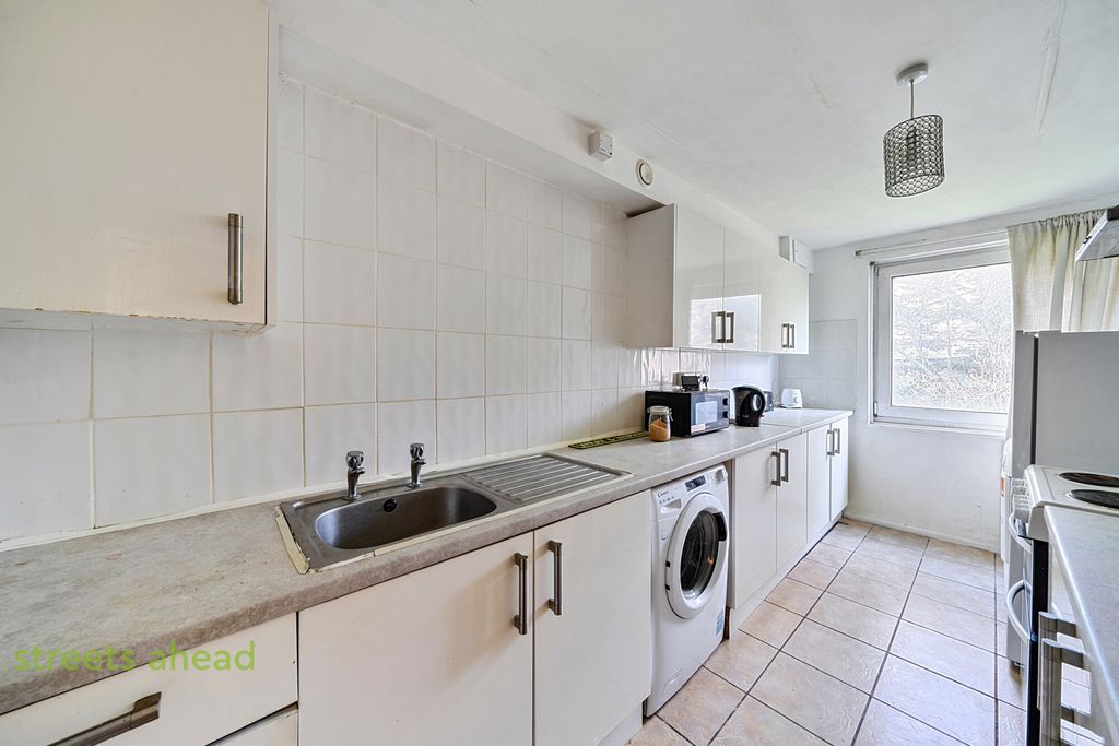 Property photo 3 of 14 9Bb40Aa2-79Cf-4A2...