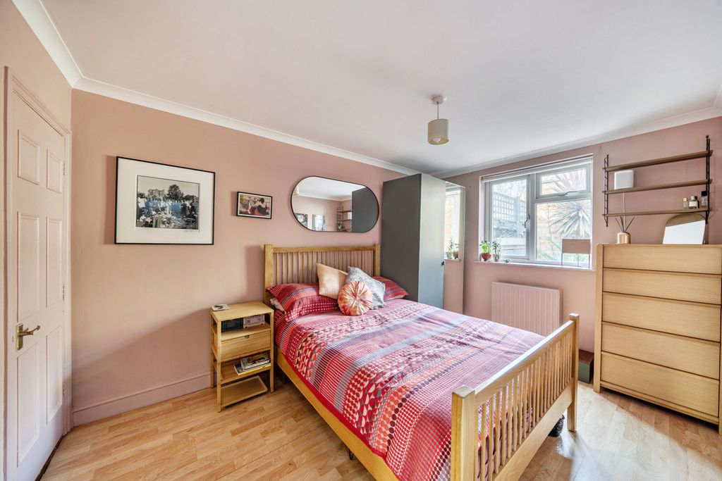 Property photo 3 of 19 1429578-9-69Bd4Fa...