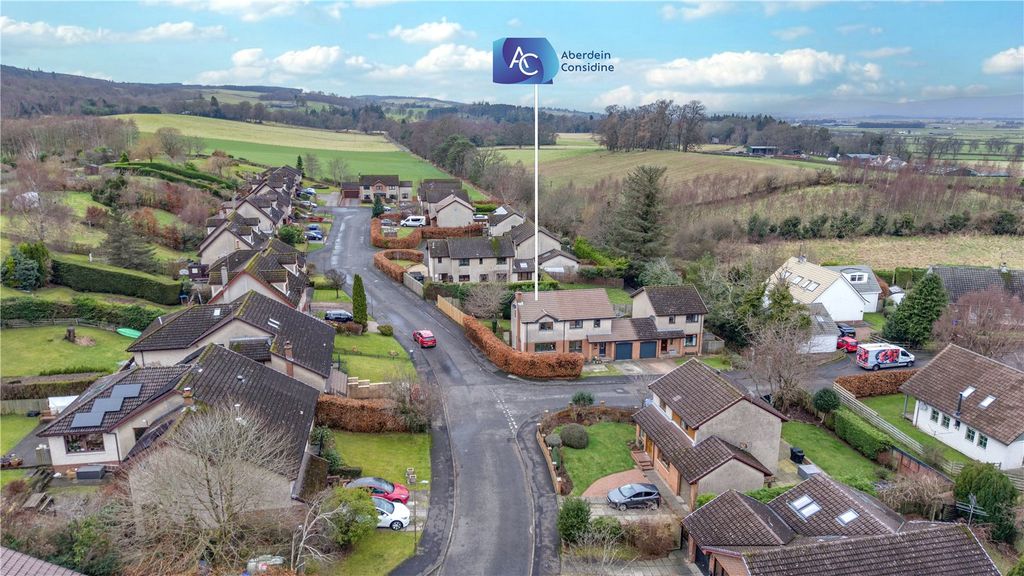 Property photo 2 of 41 Picture No. 07