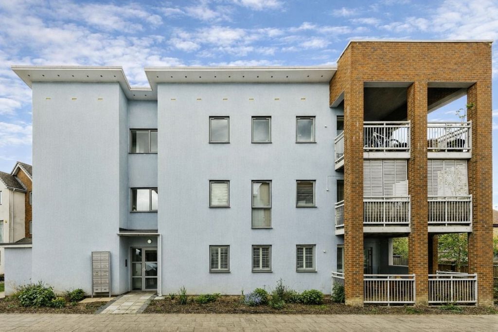 Property photo 2 of 6 Front View