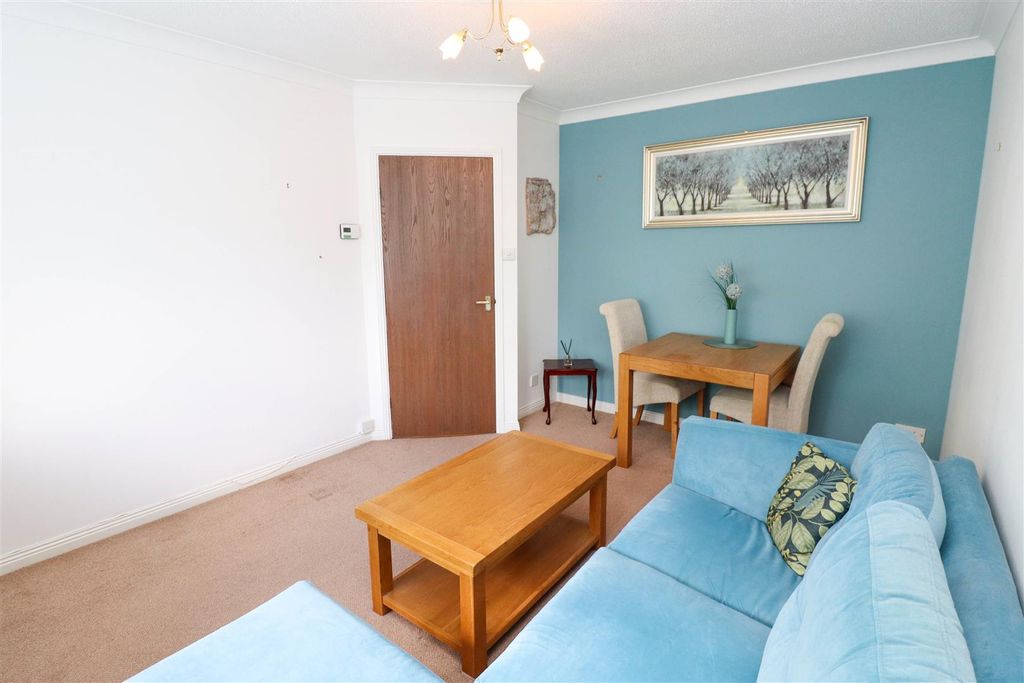 Property photo 2 of 13 Lounge/Dining Room