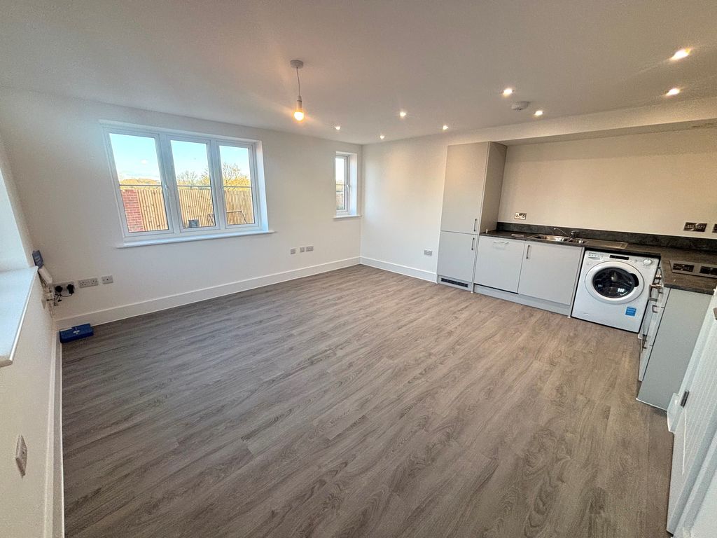 Property photo 2 of 5 Living Room