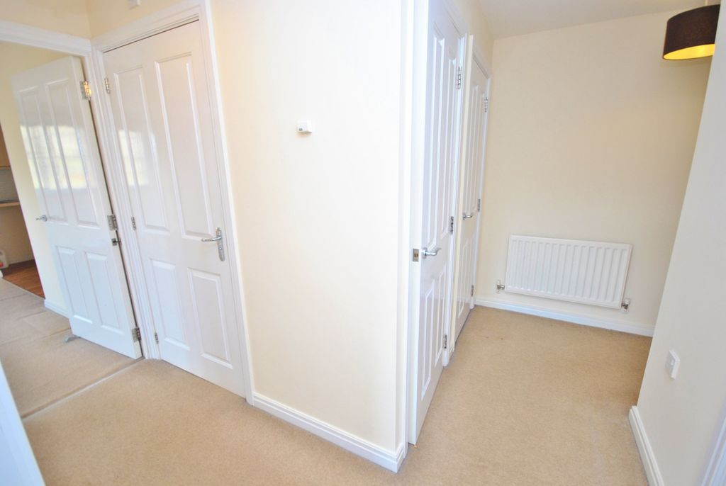 Property photo 2 of 9 Photo 02