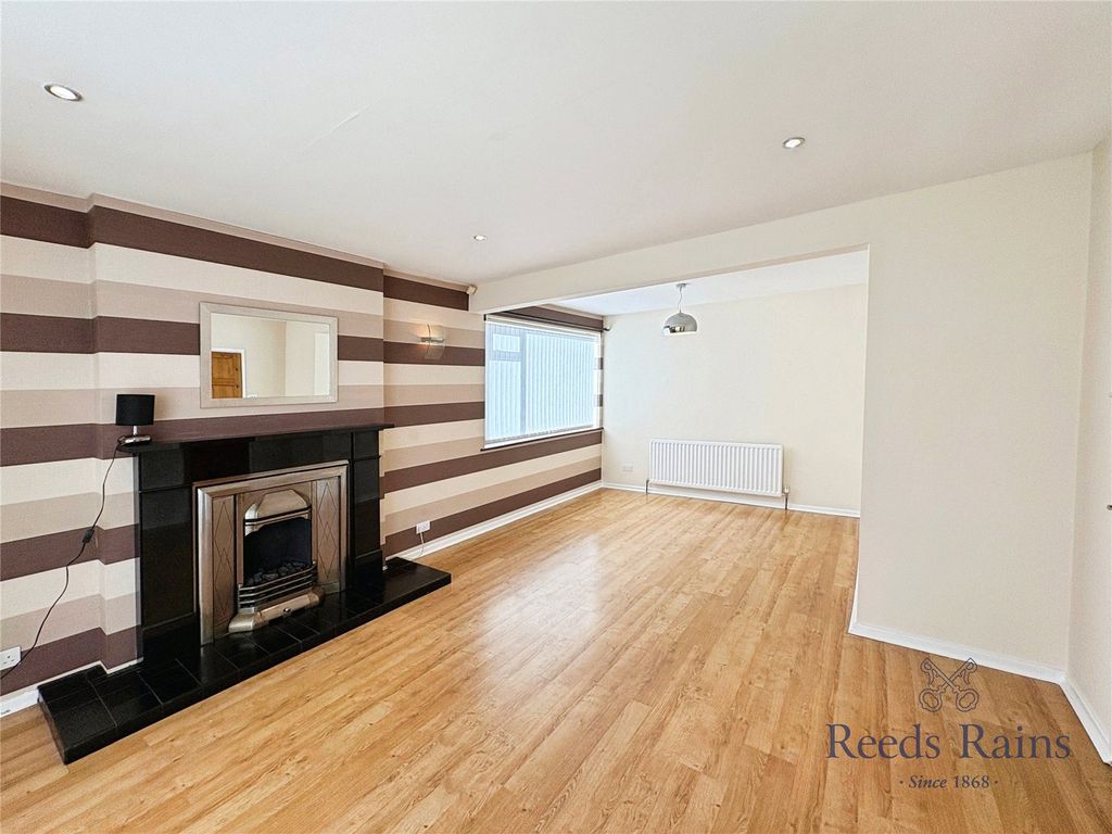 Property photo 2 of 11 Picture No. 06