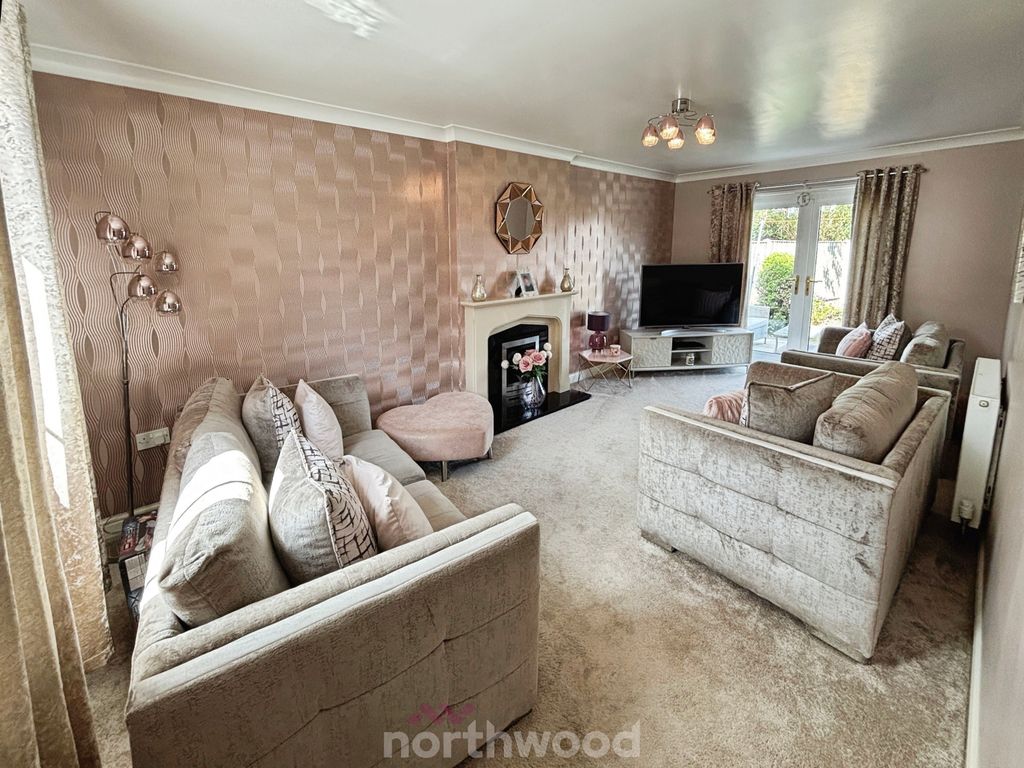 Property photo 2 of 48
