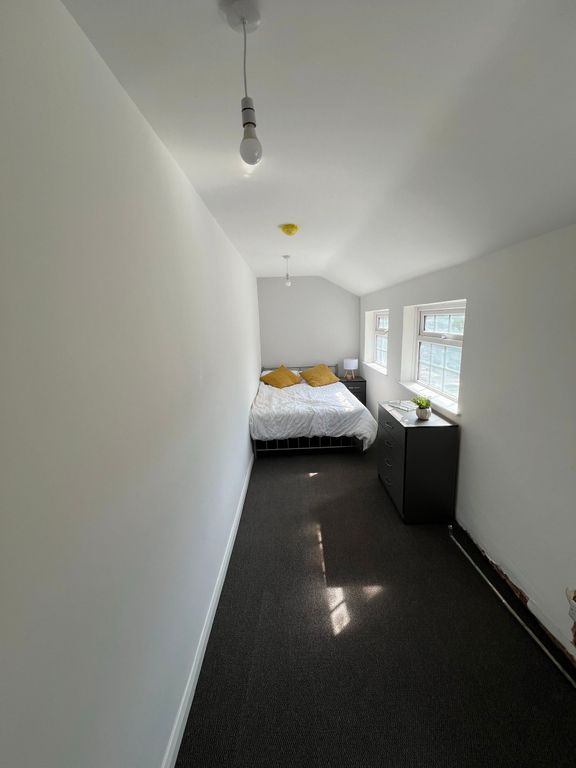 Property photo 2 of 3