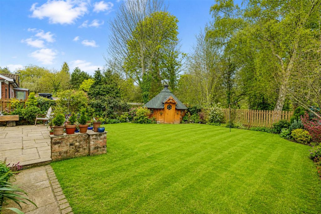 Property photo 1 of 43