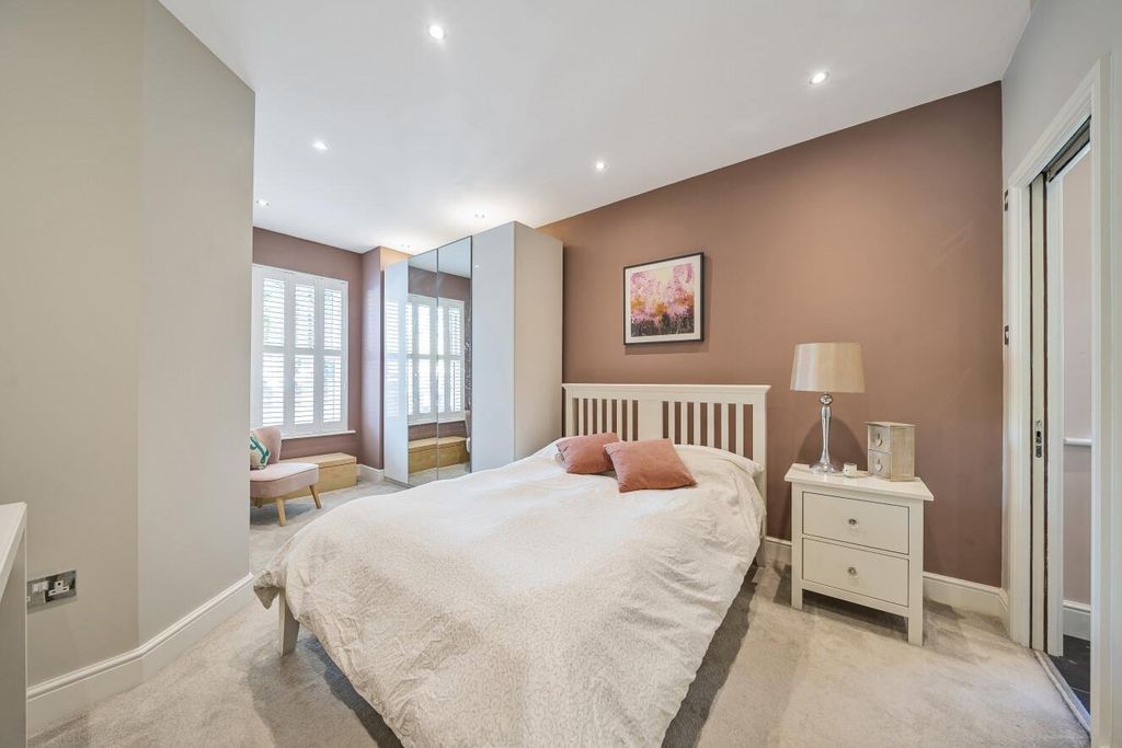 Property photo 3 of 14 Picture No. 02