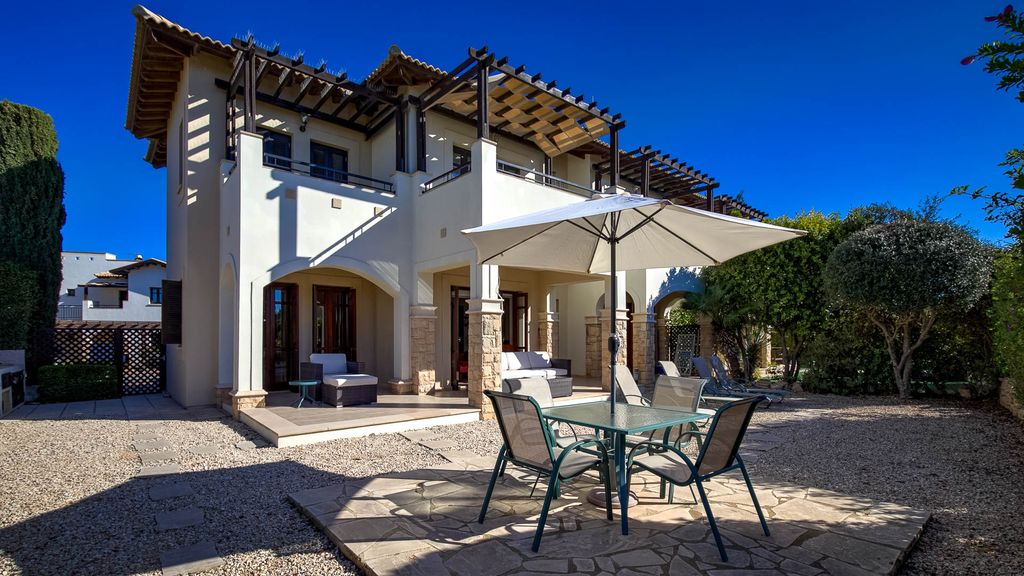 Property photo 1 of 24