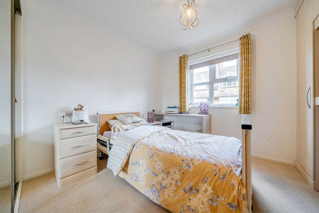Property photo 3 of 20 1446587-19-69E5Ff...
