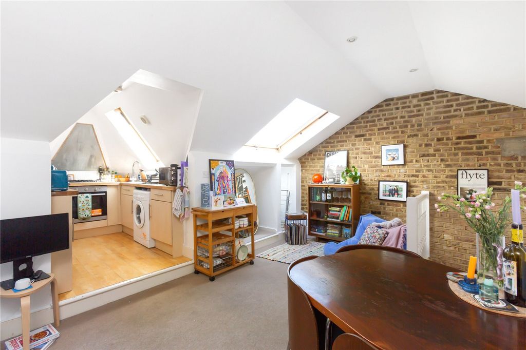 Property photo 1 of 12 Picture No. 01