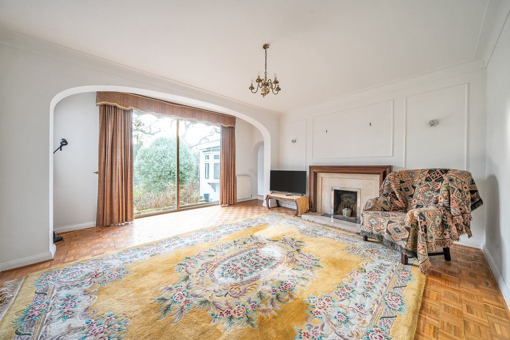 Property photo 2 of 17