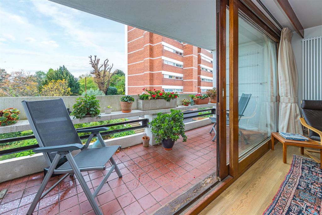 Property photo 3 of 15