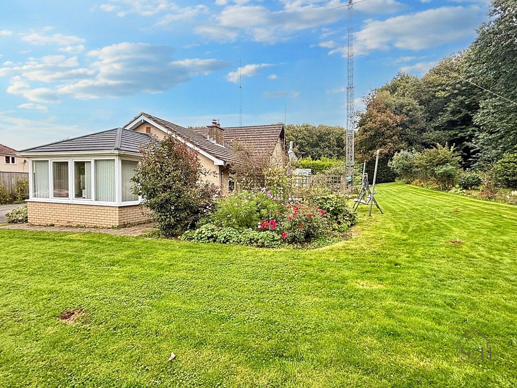 Property photo 2 of 25