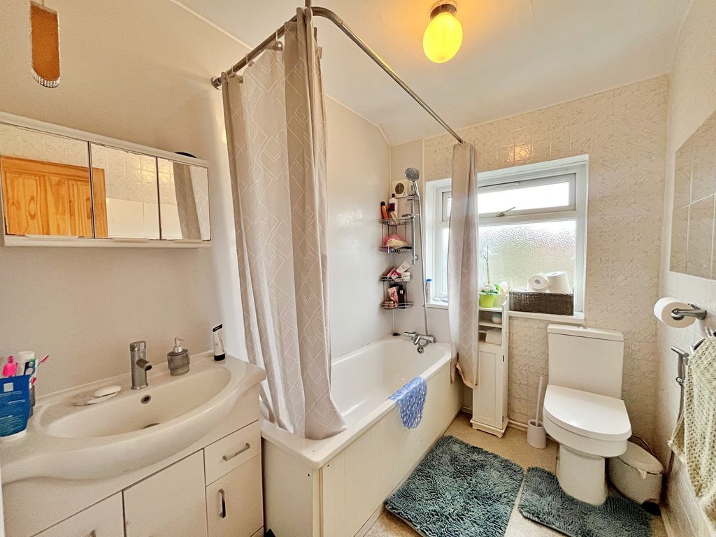 Additional image 9 of 3 bed terraced house for saleDavid Avenue, Greenford UB6