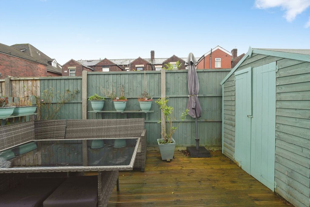 Property photo 3 of 16 Pbox-Img.Jpg