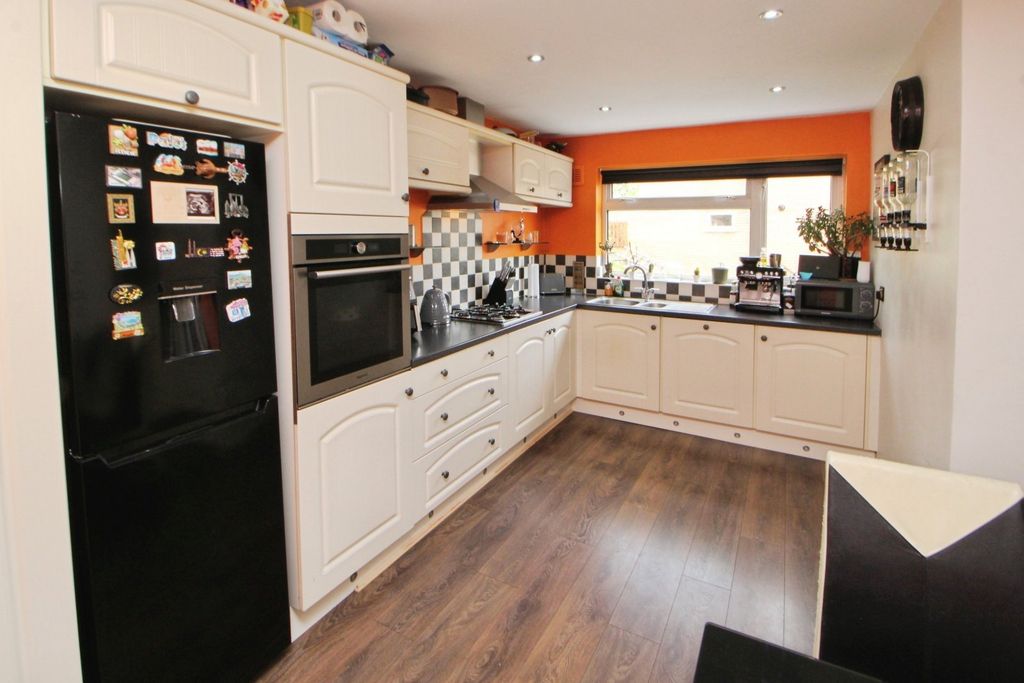 Property photo 2 of 13 Picture No. 06