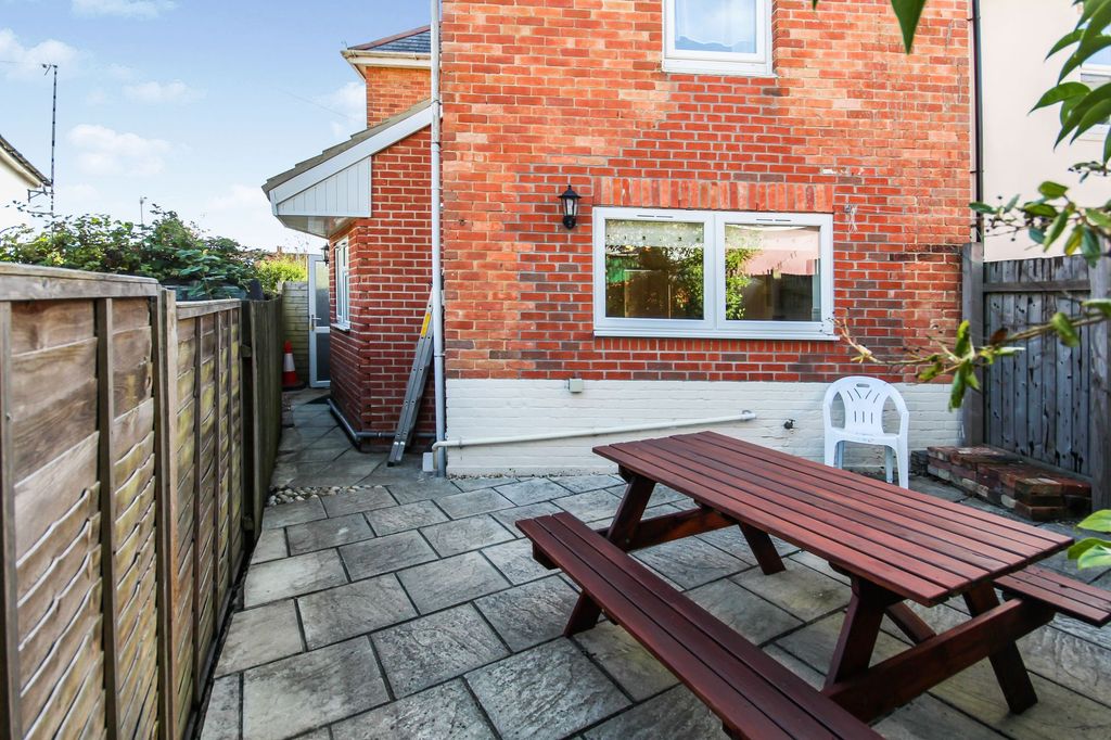 Property photo 2 of 11 Photo 11