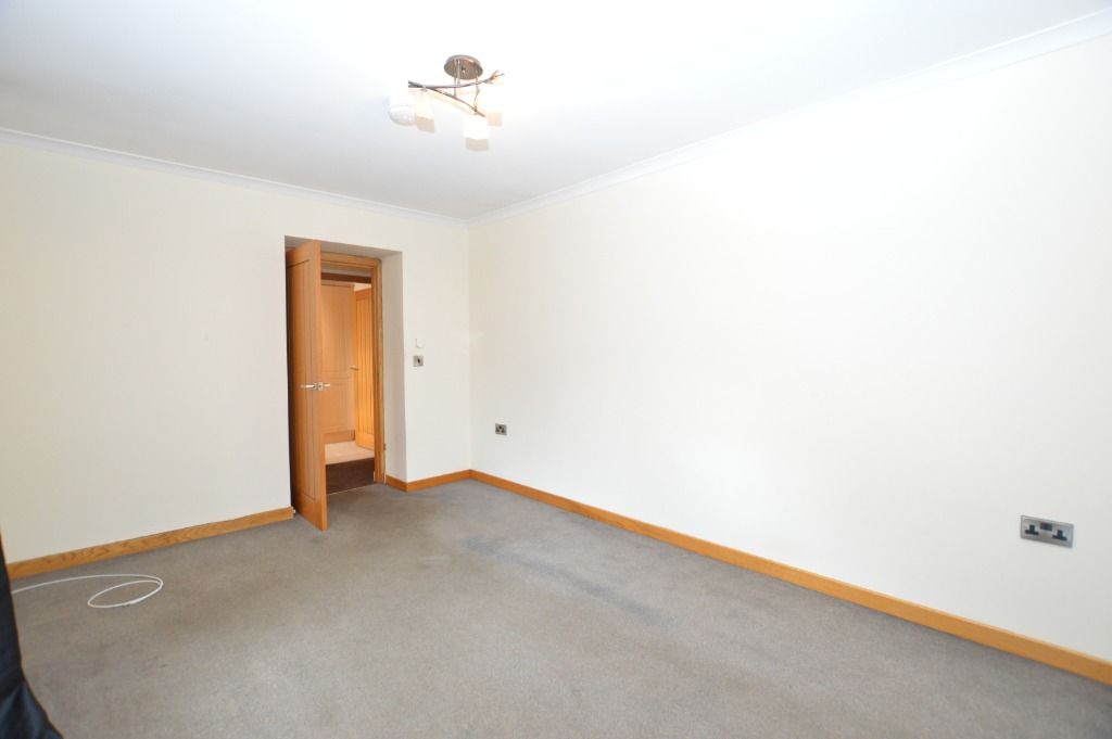 Property photo 3 of 9 Photo 3