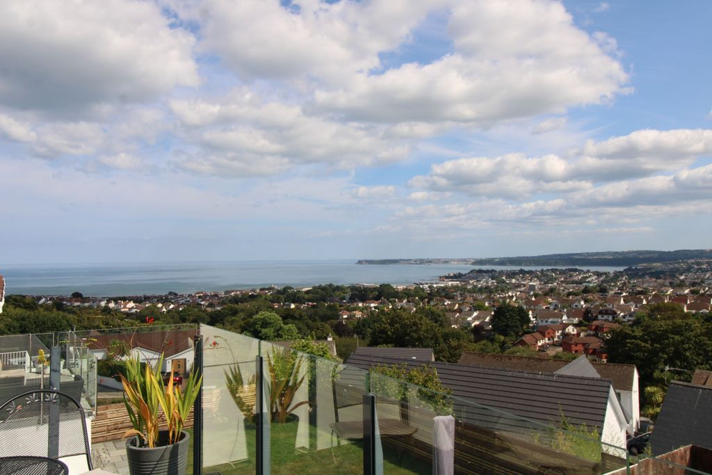 Property photo 1 of 26