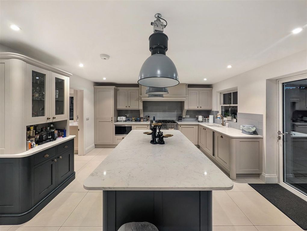 Property photo 3 of 25 Pxl_20251028_171529540Mp.Jpg