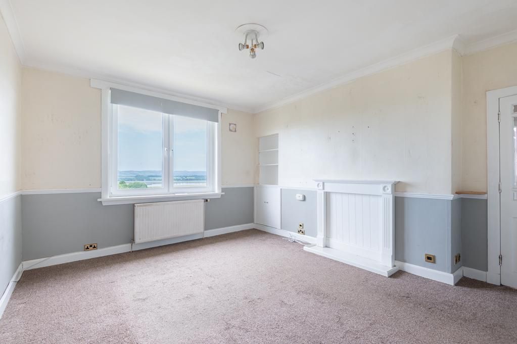 Property photo 3 of 16 Cup1393Seg Living Room.Jpg