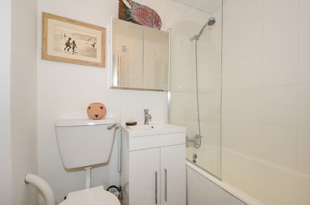 Property photo 3 of 6 Picture No. 01