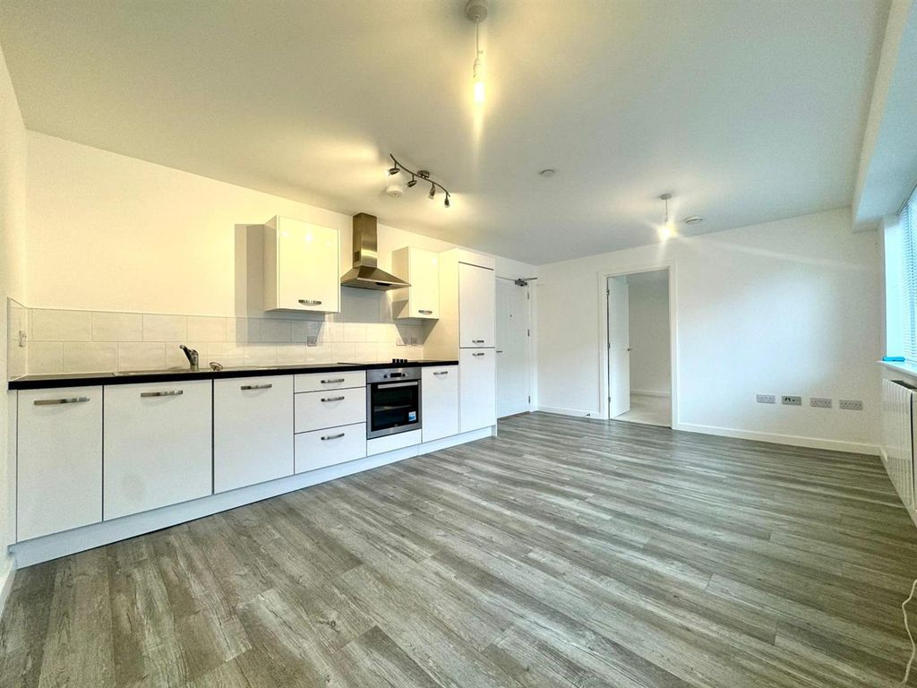 Property photo 2 of 7 Lounge Pic 2.Jpeg