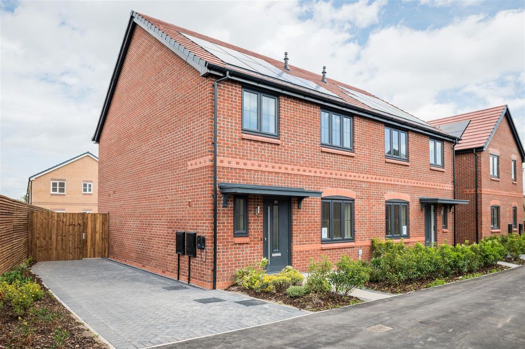 Property photo 1 of 15 Property-Perspective-Stoneley-Road-Crewe-040725-20
