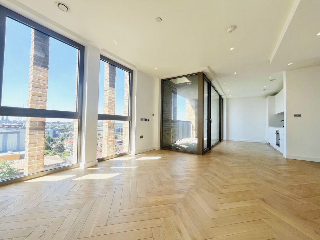 Property photo 1 of 13 Photo 10